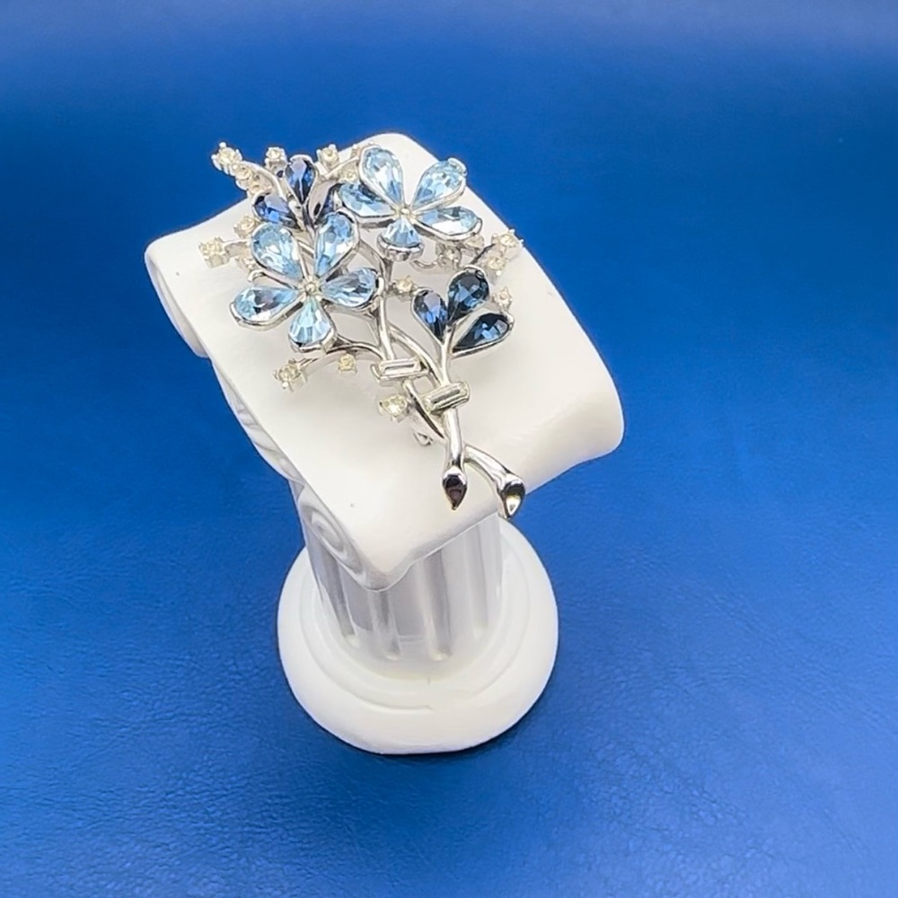 Trifari sapphire and light blue floral, brooch, rare find